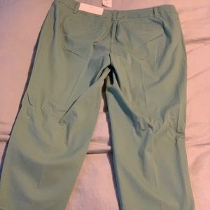 Loft original crop petite pants size 4 sage green